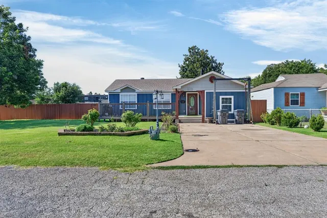 Photo 2 — 6300 NW 37th Street, Bethany, OK 73008