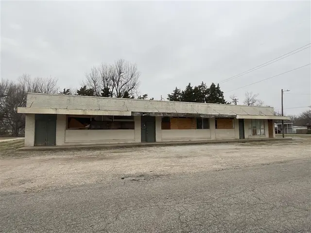 Front exterior — 507 S Townsend Place, Del City, OK 73115