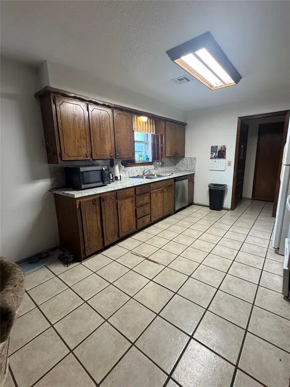 Photo 17 — 106 Hazelwood Street, Davis, OK 73030