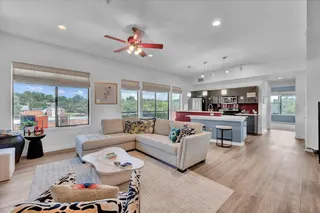 Sold home at 401 E Boyd Street #307