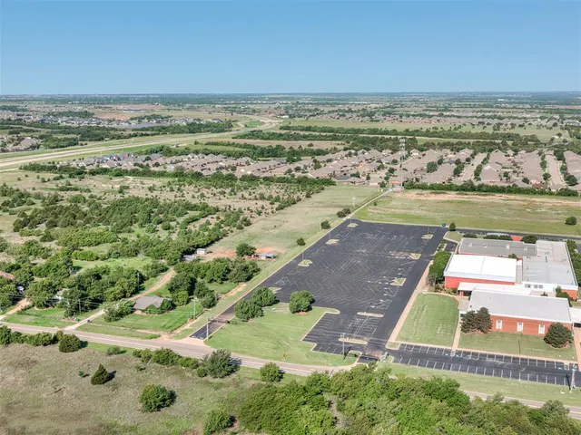Photo 3 — 13905 N Council Road, Oklahoma City, OK 73142