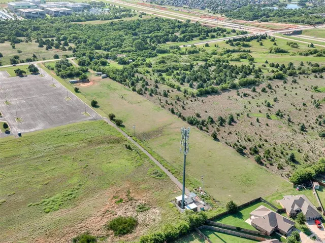Photo 7 — 13905 N Council Road, Oklahoma City, OK 73142