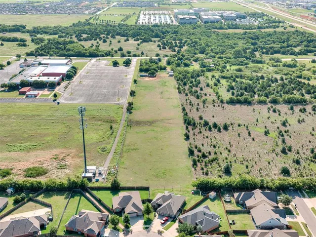 Photo 8 — 13905 N Council Road, Oklahoma City, OK 73142