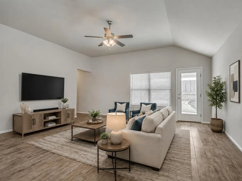 Photo 8 — 12825 NW 3rd Terrace, Yukon, OK 73099