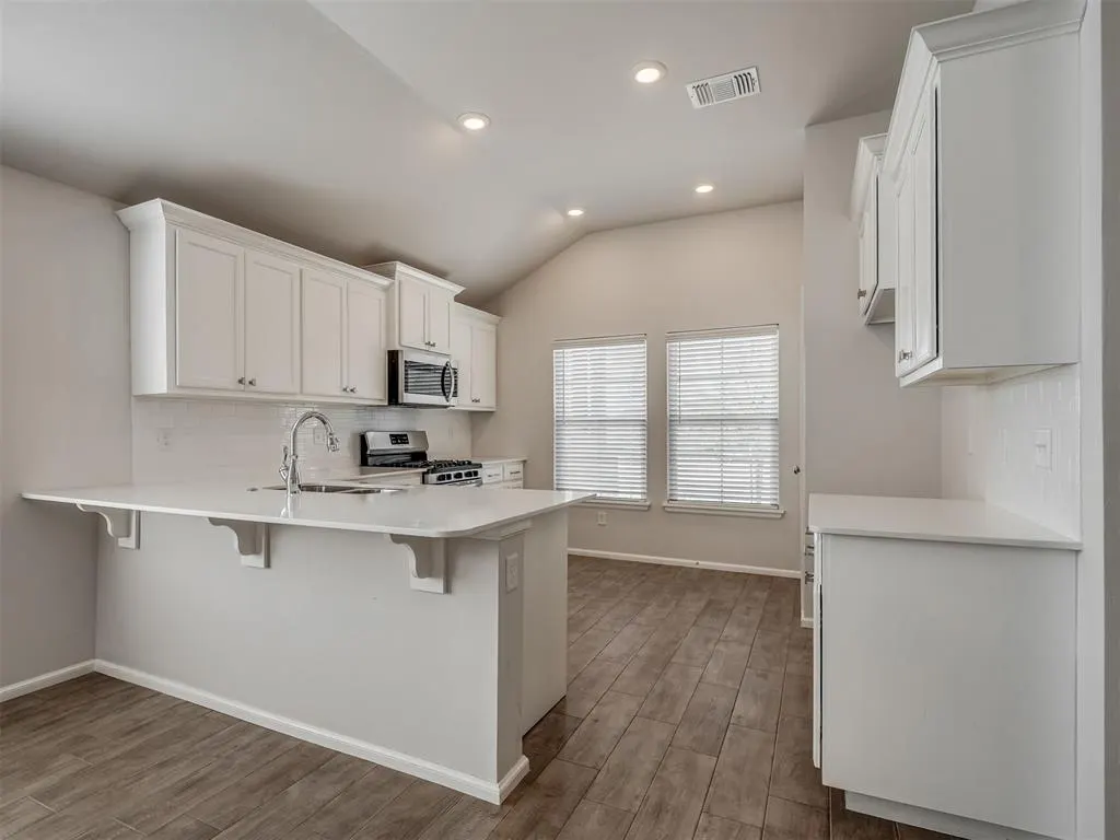 Photo 12 — 12825 NW 3rd Terrace, Yukon, OK 73099