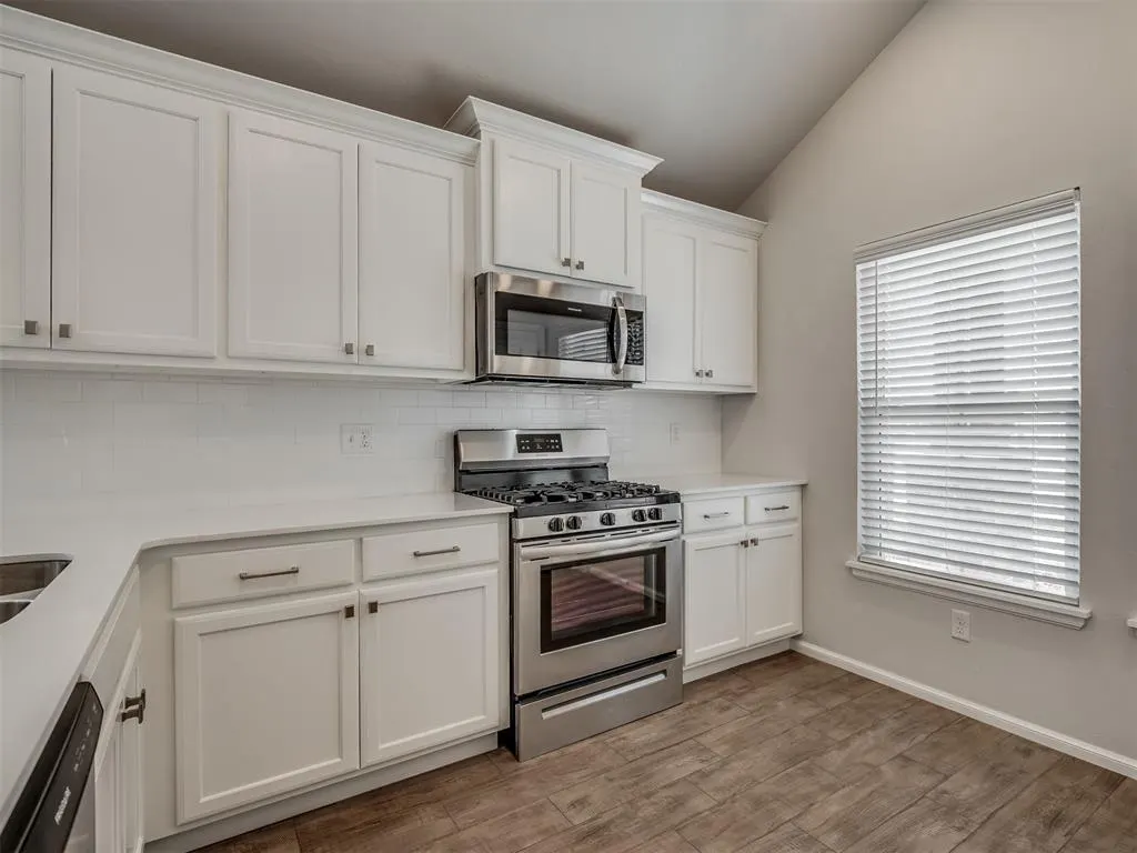 Photo 14 — 12825 NW 3rd Terrace, Yukon, OK 73099
