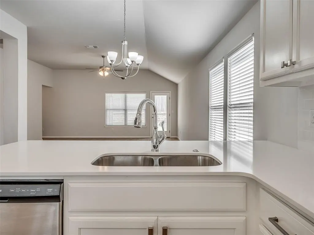 Photo 15 — 12825 NW 3rd Terrace, Yukon, OK 73099