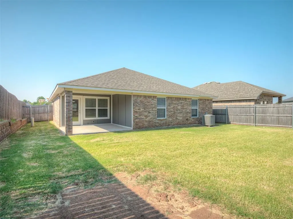 Photo 37 — 12825 NW 3rd Terrace, Yukon, OK 73099