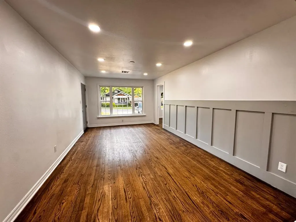 Photo 3 — 1117 W Symmes Street, Norman, OK 73069