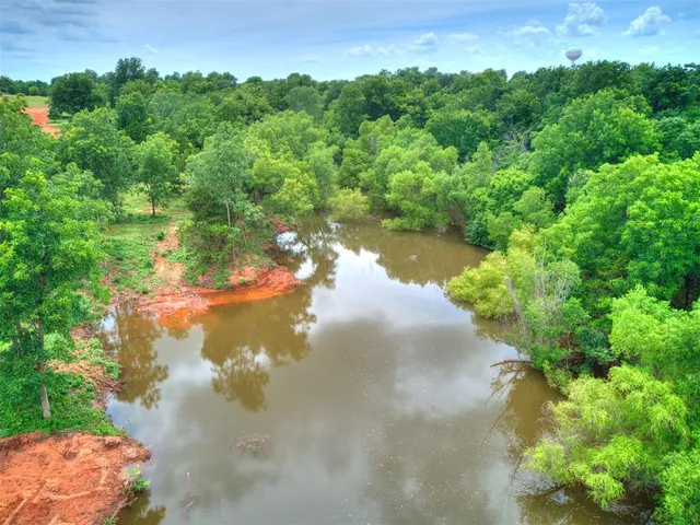 Photo 2 — 30609 Stadium View Drive, Norman, OK 73072