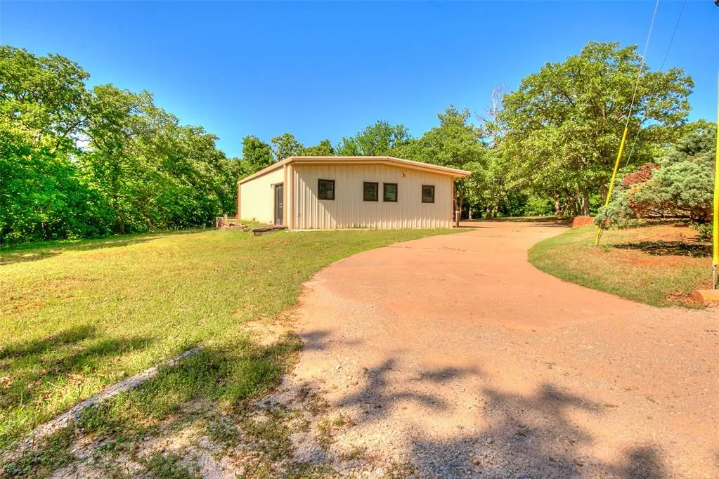Photo 2 — 8000 N Harrah Road, Harrah, OK 73045