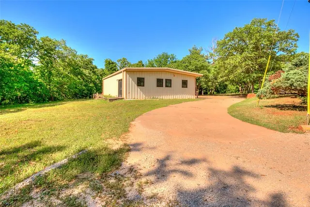 Photo 2 — 8000 N Harrah Road, Harrah, OK 73045