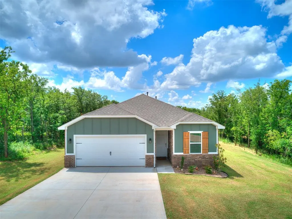 Front exterior — 4592 Kensington Way, Edmond, OK 73025