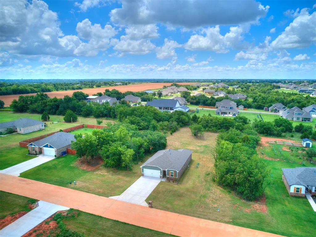 Photo 35 — 4592 Kensington Way, Edmond, OK 73025