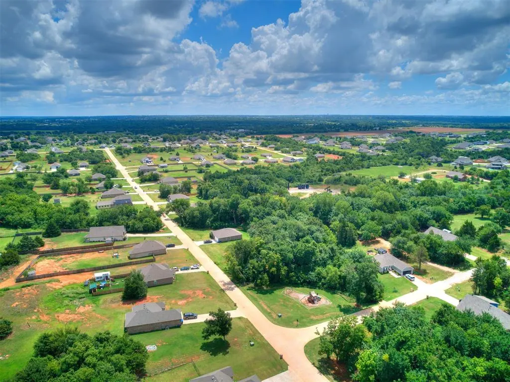Photo 41 — 4592 Kensington Way, Edmond, OK 73025