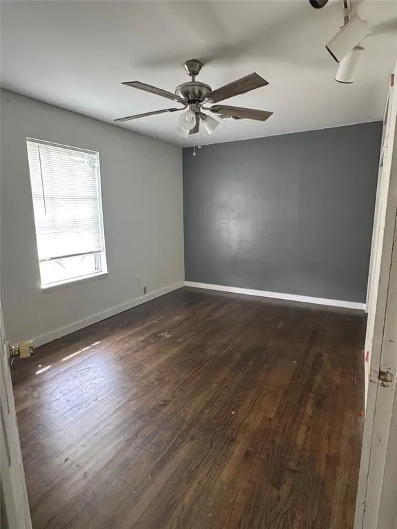 Photo 11 — 1101 NW 7th Street, Lindsay, OK 73052