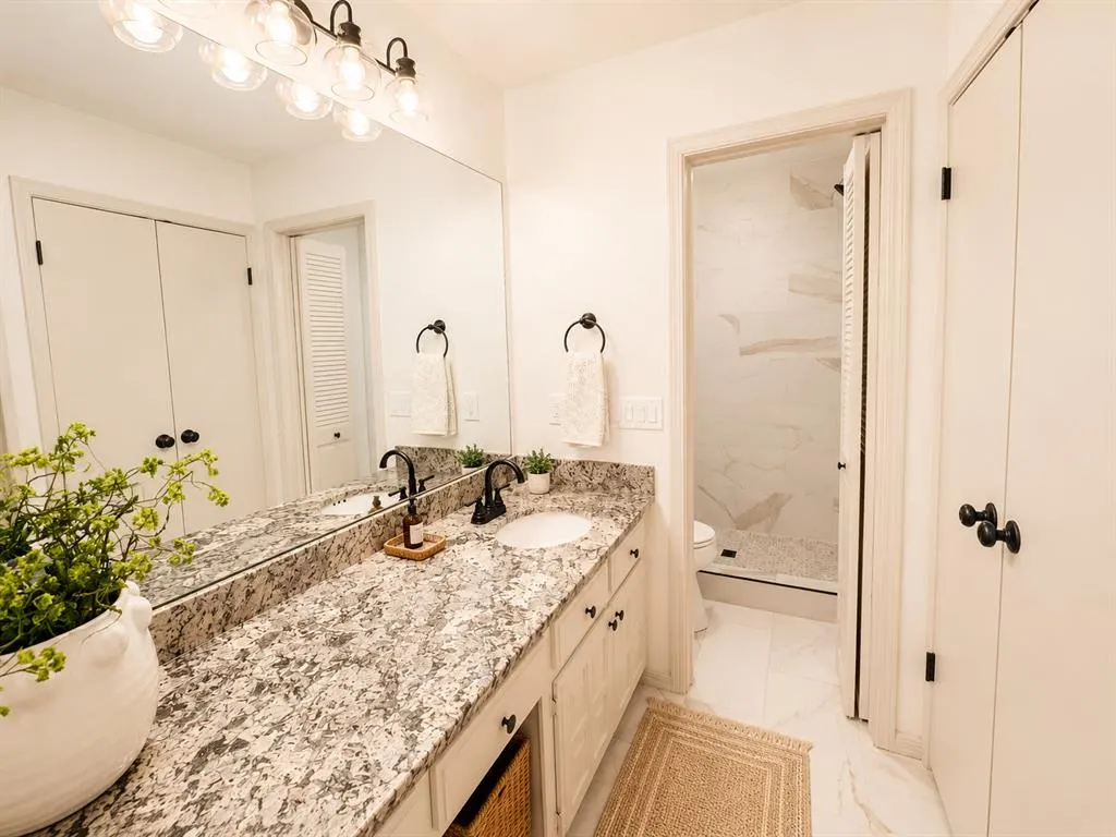 Photo 21 — 11302 N Benttree Circle, Oklahoma City, OK 73120