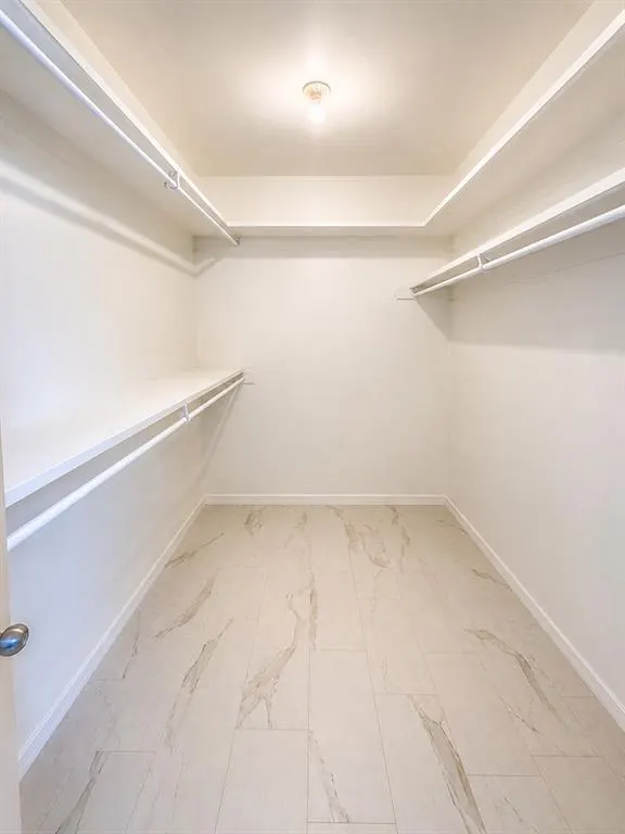 Photo 23 — 11302 N Benttree Circle, Oklahoma City, OK 73120