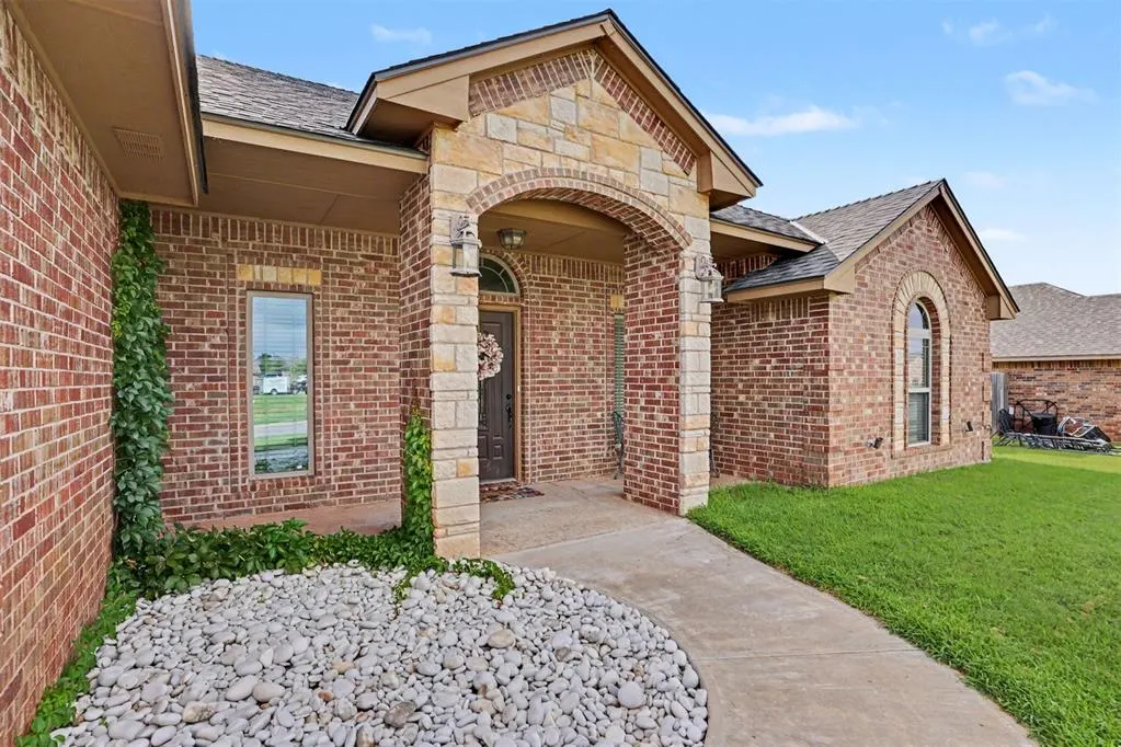 Photo 6 — 1506 NE Scenic Ridge Ridge, Elgin, OK 73538