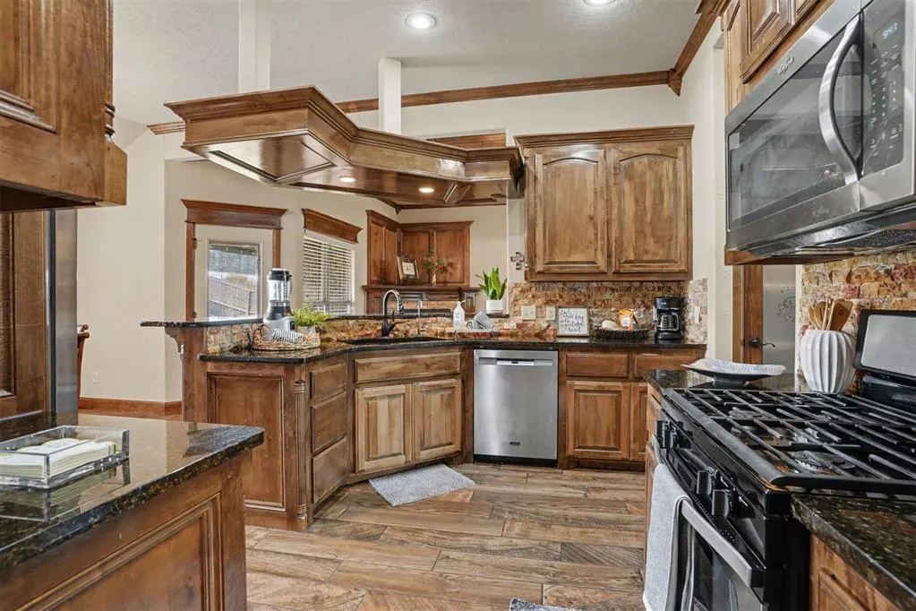 Photo 17 — 1506 NE Scenic Ridge Ridge, Elgin, OK 73538