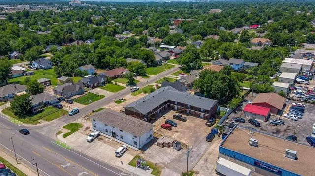 Photo 8 — 505 SW 30th Street, Oklahoma City, OK 73109