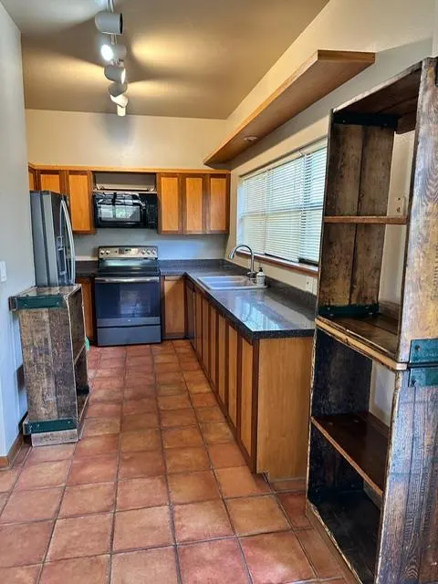 Photo 9 — 1303 NW 22nd Street, Oklahoma City, OK 73106