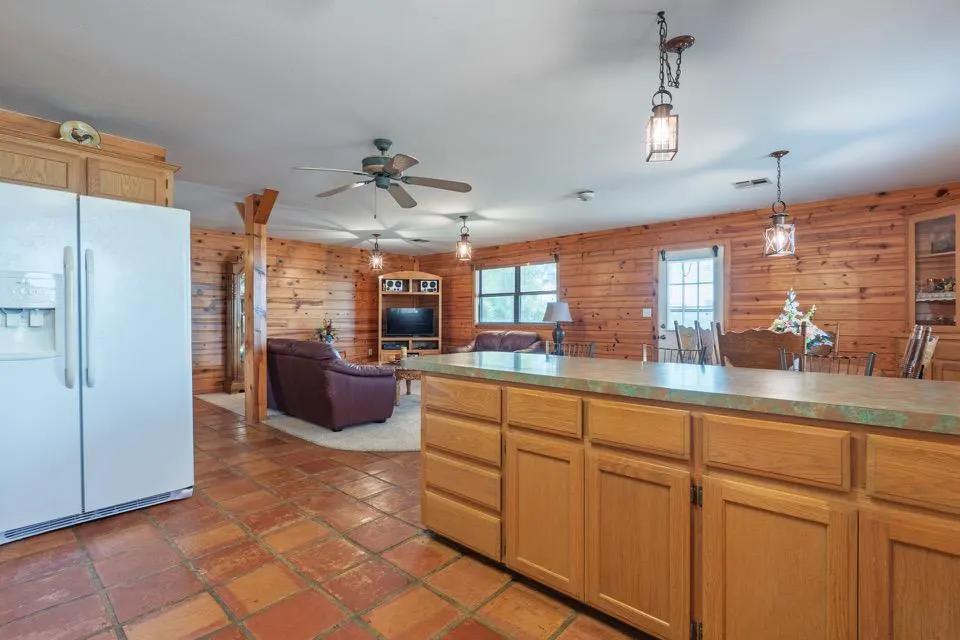 Photo 9 — 18306 Gaddy Road, Shawnee, OK 74801