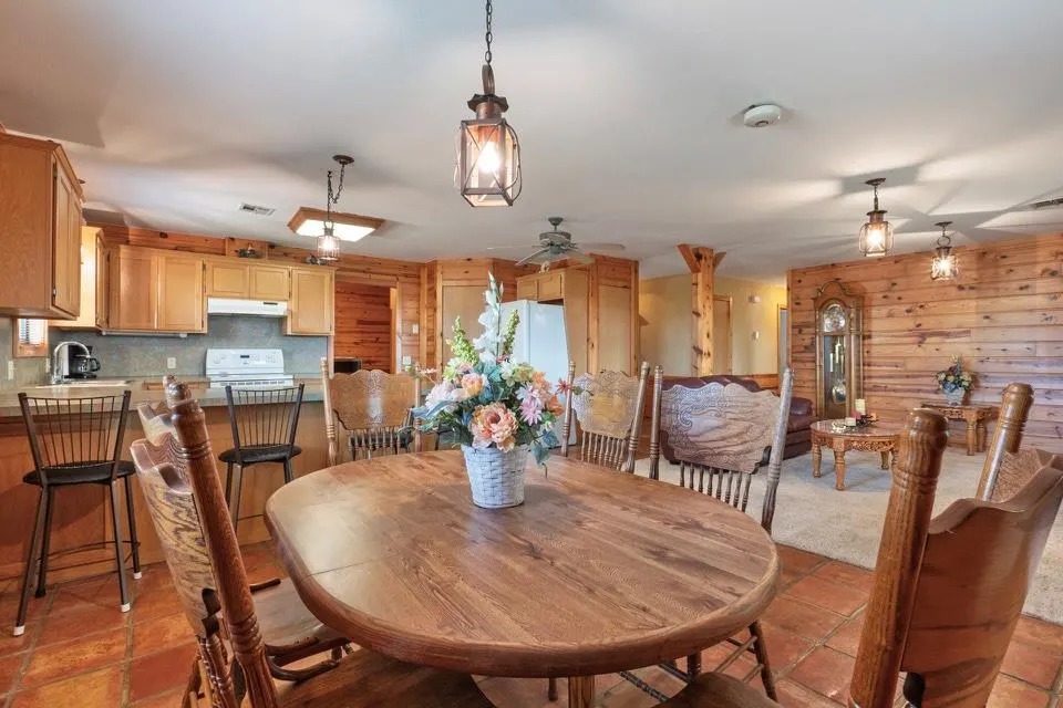 Photo 13 — 18306 Gaddy Road, Shawnee, OK 74801