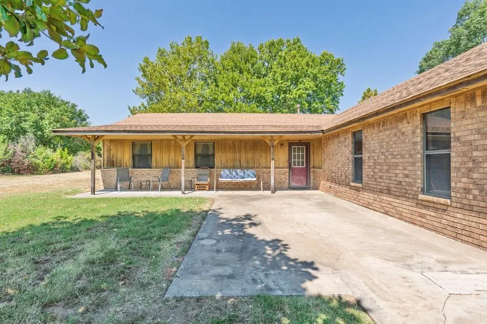 Photo 2 — 18306 Gaddy Road, Shawnee, OK 74801