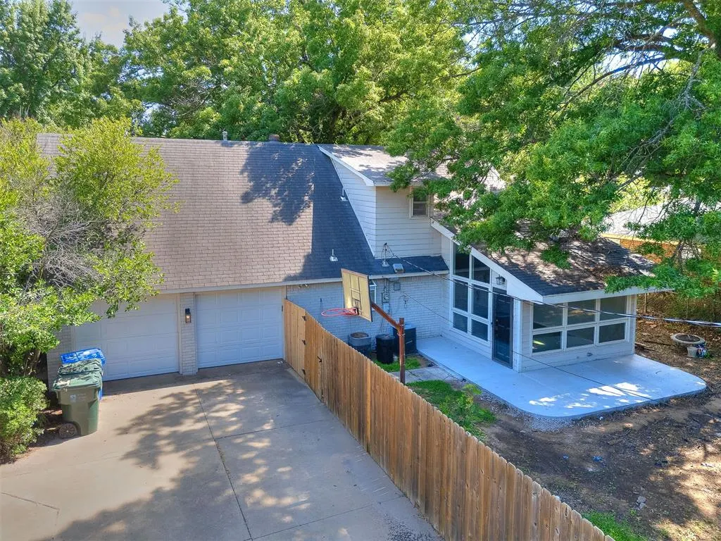 Photo 2 — 1801 Aladdin Street, Norman, OK 73072