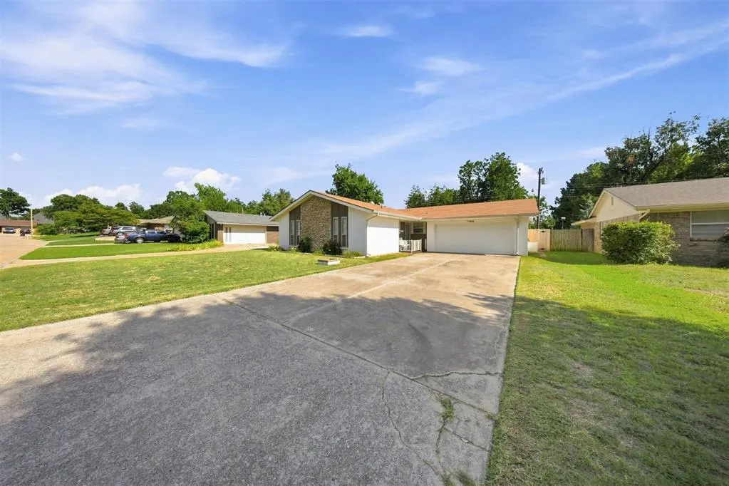 Photo 3 — 7908 NW 40th Street, Bethany, OK 73008