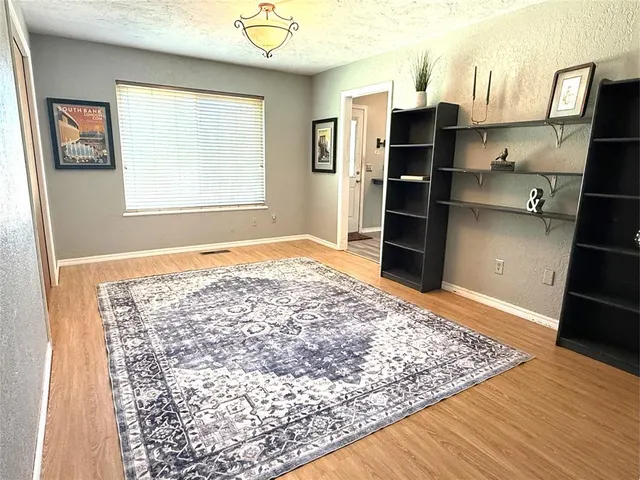 Photo 5 — 708 E Lea Terrace, Mustang, OK 73064