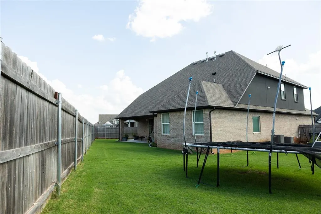 Photo 47 — 14516 Chambery Court, Yukon, OK 73099