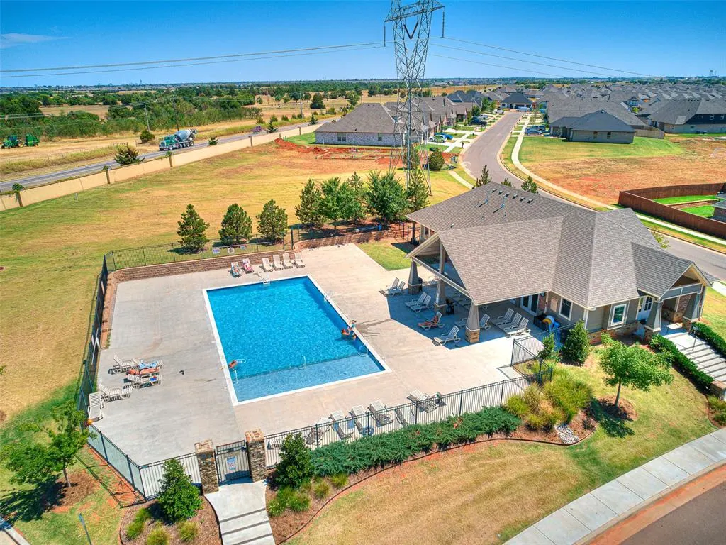 Photo 49 — 14516 Chambery Court, Yukon, OK 73099