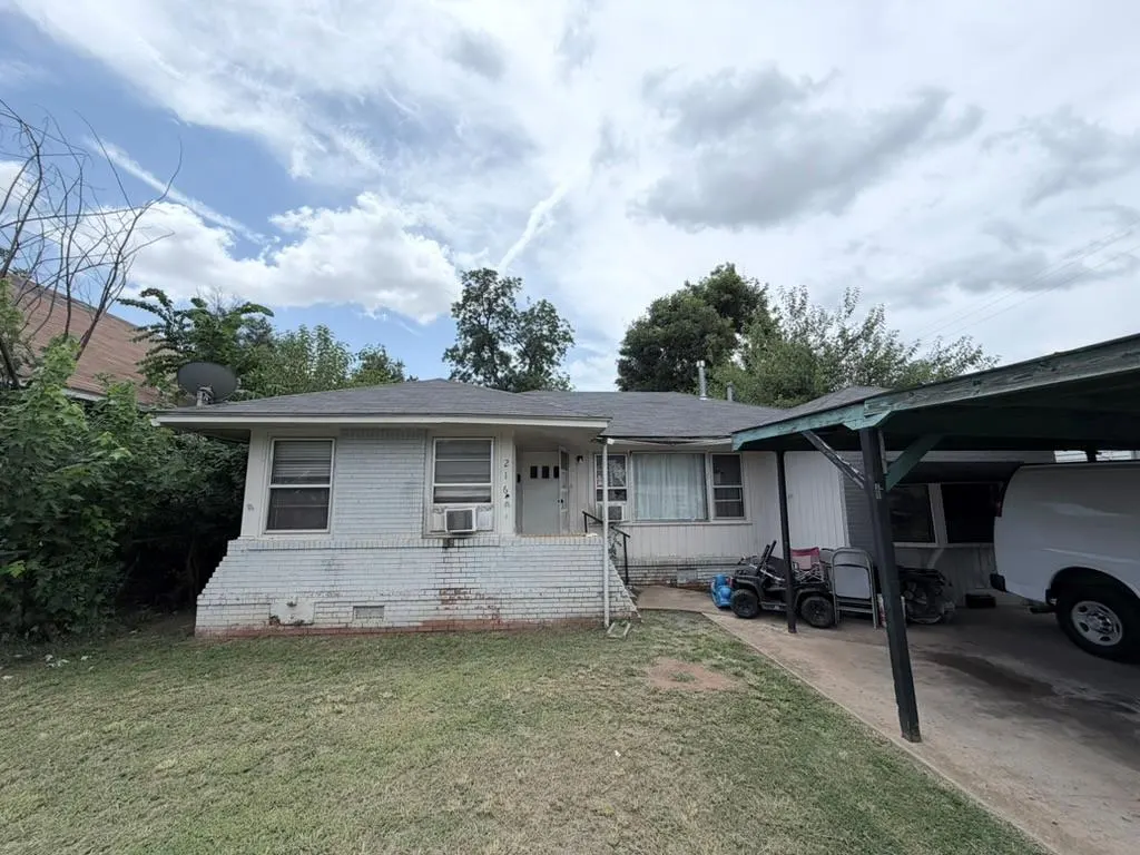 Front exterior — 216 SE 41st Street, Oklahoma City, OK 73129