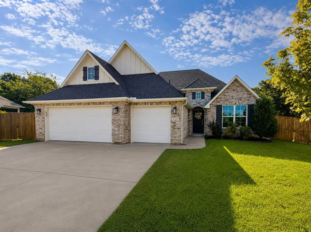 Front exterior — 18500 Heritage Run Road, Edmond, OK 73012