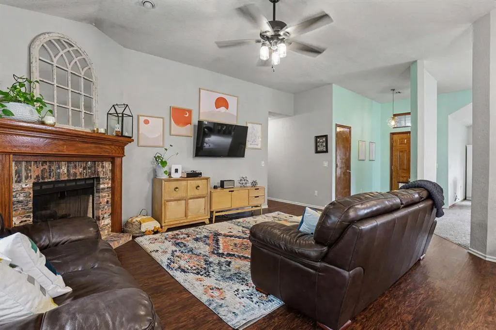 Photo 6 — 1904 Joseph Drive, Edmond, OK 73003