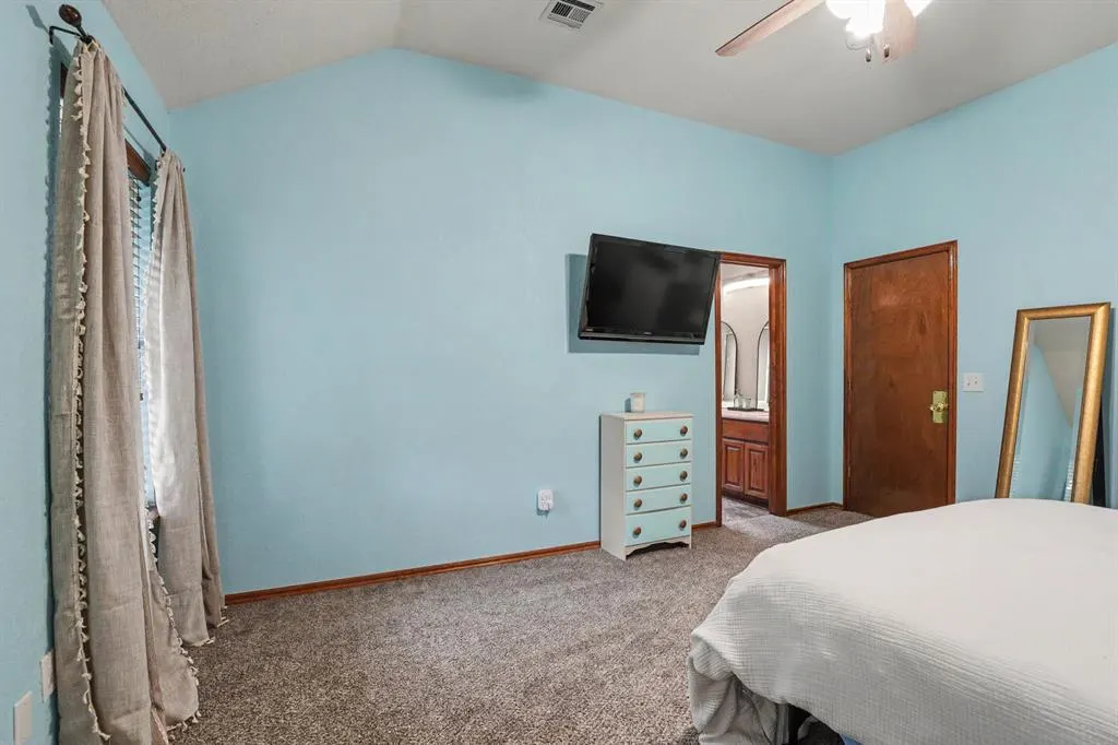 Photo 14 — 1904 Joseph Drive, Edmond, OK 73003