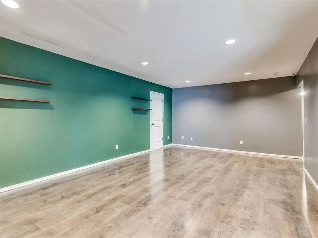 Photo 7 — 1129 Hawthorne Drive, Oklahoma City, OK 73110