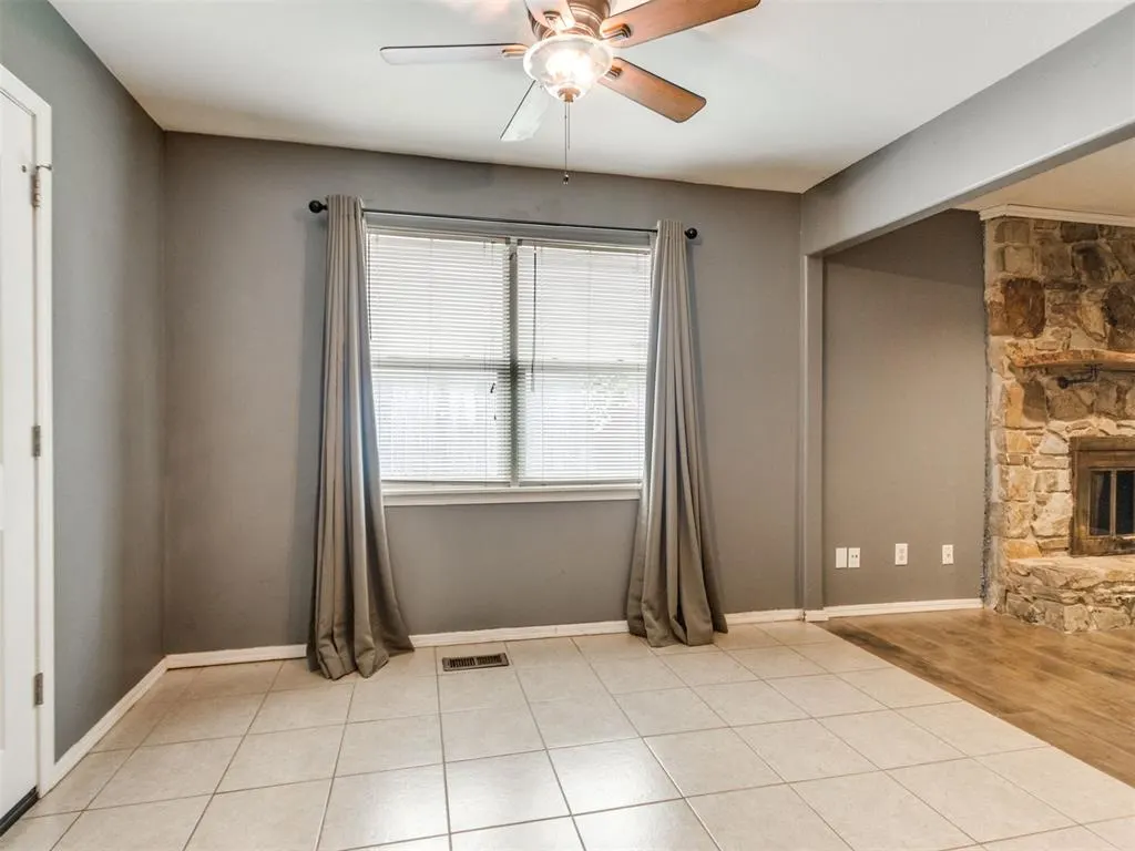 Photo 14 — 1129 Hawthorne Drive, Oklahoma City, OK 73110