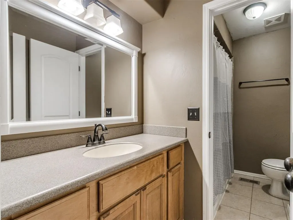 Photo 22 — 1129 Hawthorne Drive, Oklahoma City, OK 73110