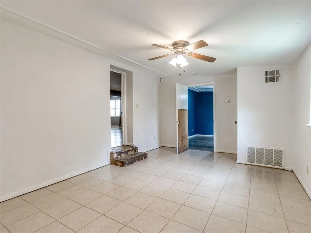 Photo 36 — 1129 Hawthorne Drive, Oklahoma City, OK 73110