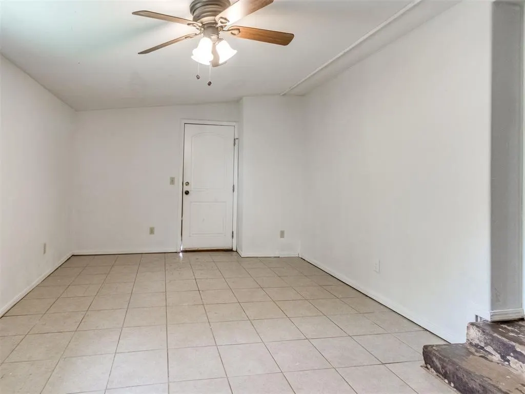 Photo 37 — 1129 Hawthorne Drive, Oklahoma City, OK 73110