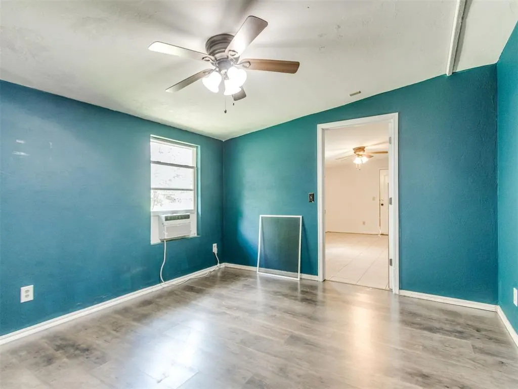 Photo 39 — 1129 Hawthorne Drive, Oklahoma City, OK 73110