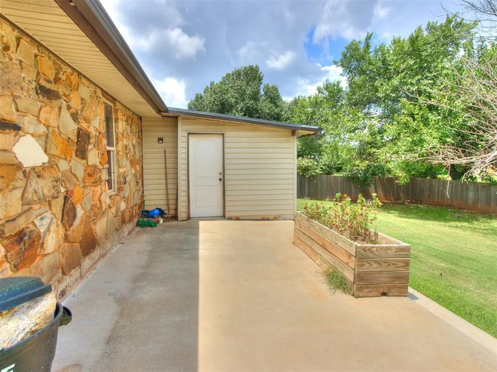 Photo 41 — 1129 Hawthorne Drive, Oklahoma City, OK 73110