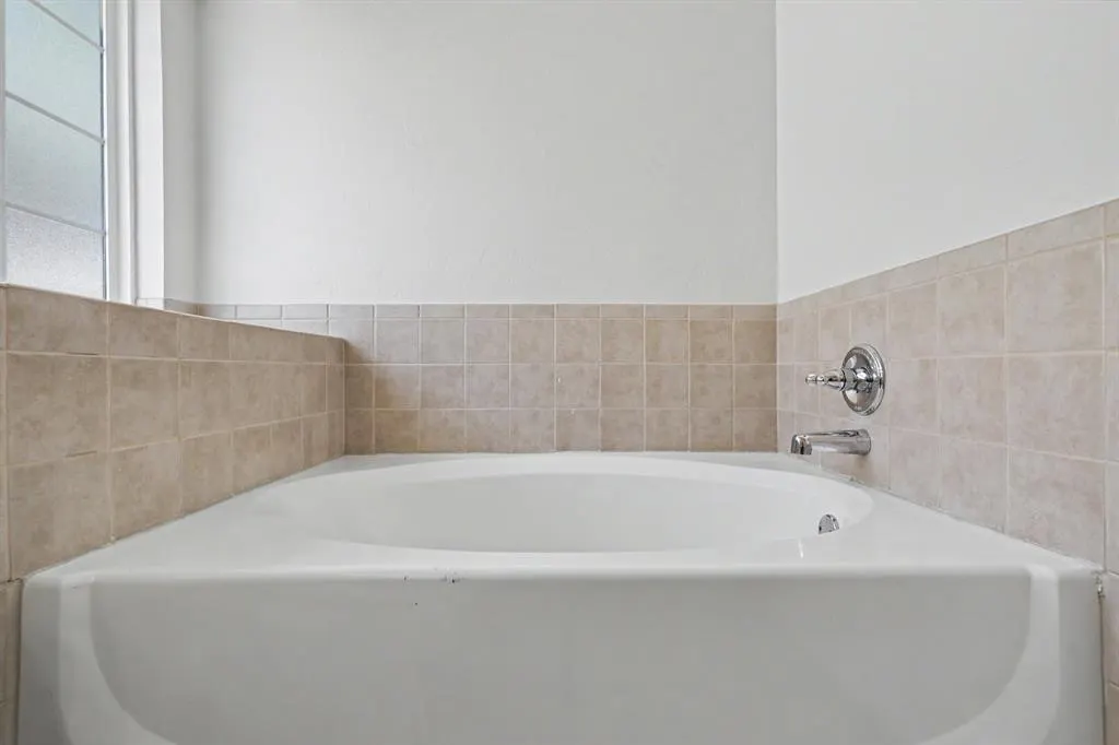 Photo 16 — 11632 SW 11th Street, Yukon, OK 73099