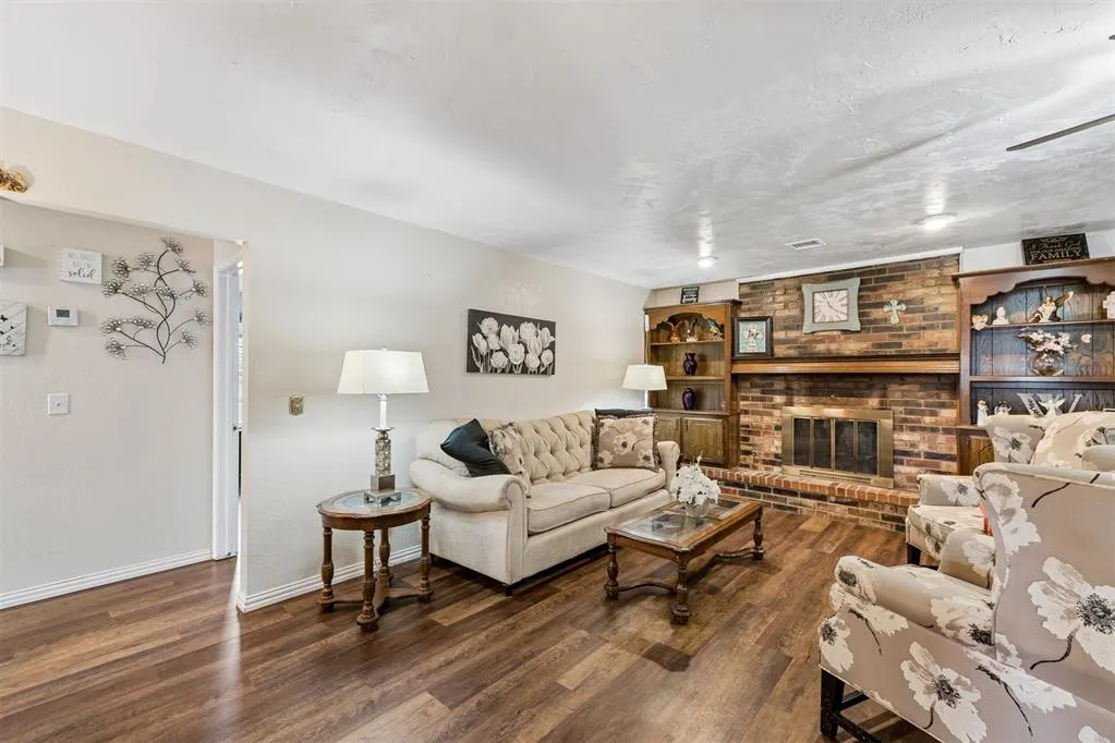 Photo 16 — 9809 S Country Club Drive, Oklahoma City, OK 73159