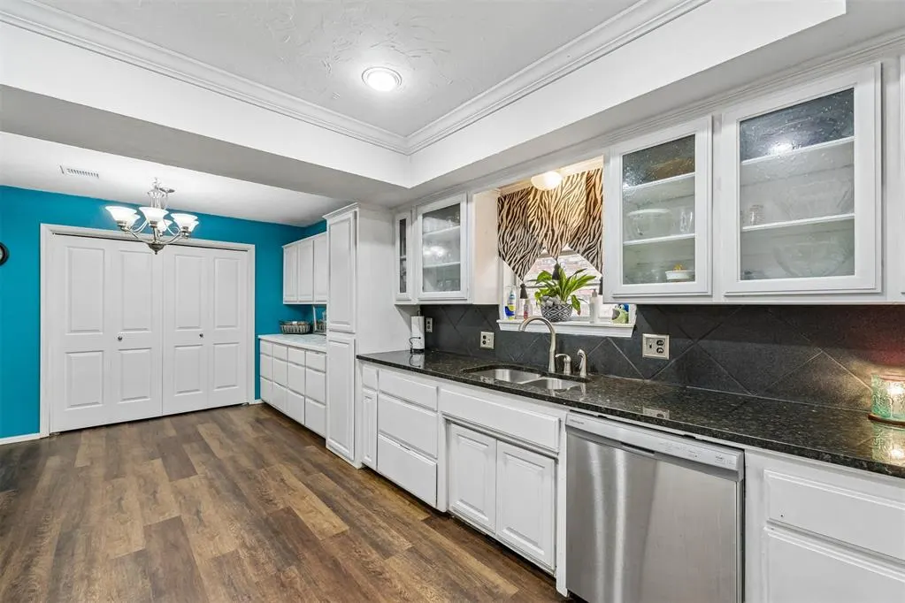 Photo 22 — 9809 S Country Club Drive, Oklahoma City, OK 73159