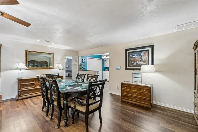 Photo 4 — 9809 S Country Club Drive, Oklahoma City, OK 73159