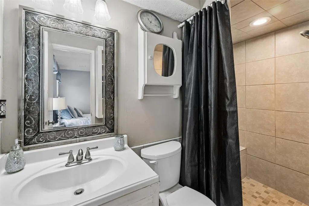 Photo 30 — 9809 S Country Club Drive, Oklahoma City, OK 73159